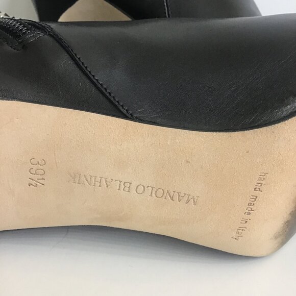 Manolo Blahnik Ankle Boot High Heel Pointed Toe Black Leather Silver Rock Studs - Picture 8 of 12